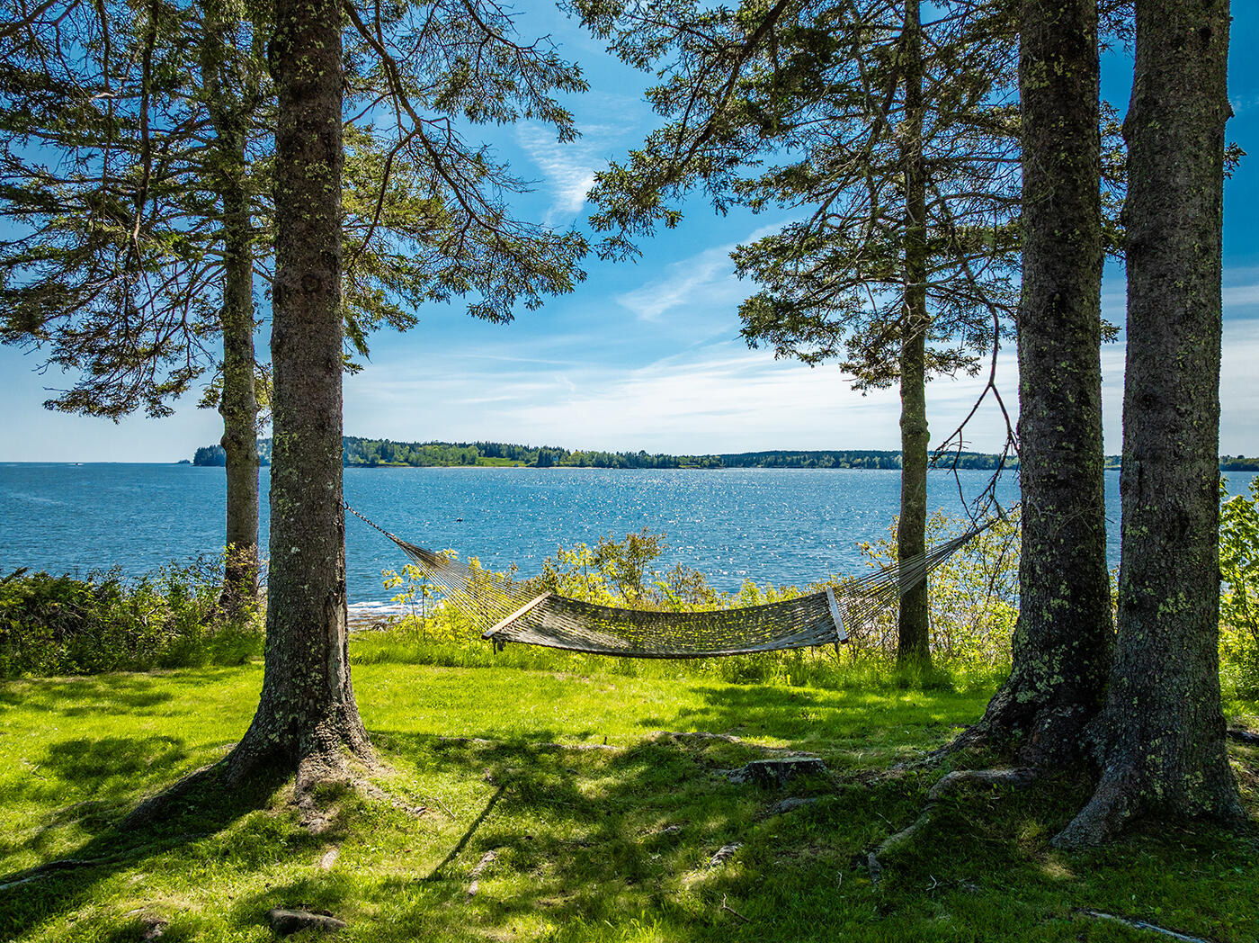 250 Davis Point Road Cushing ME 04563