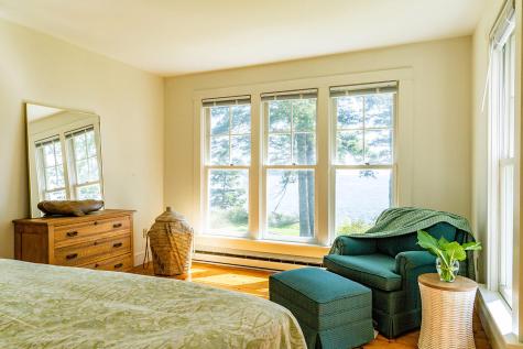 250 Davis Point Road Cushing ME 04563