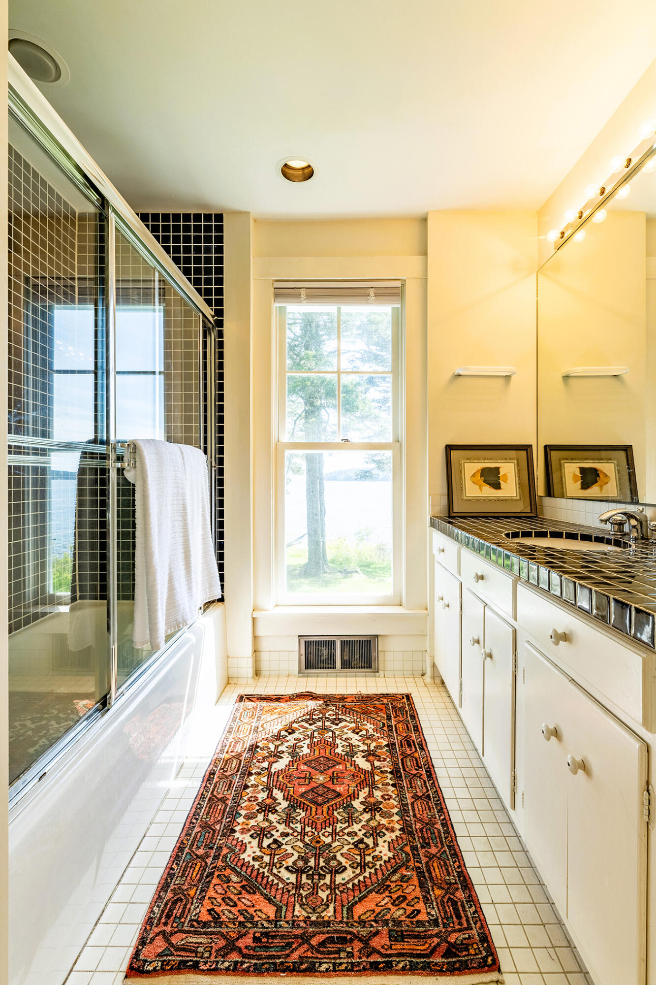 250 Davis Point Road Cushing ME 04563