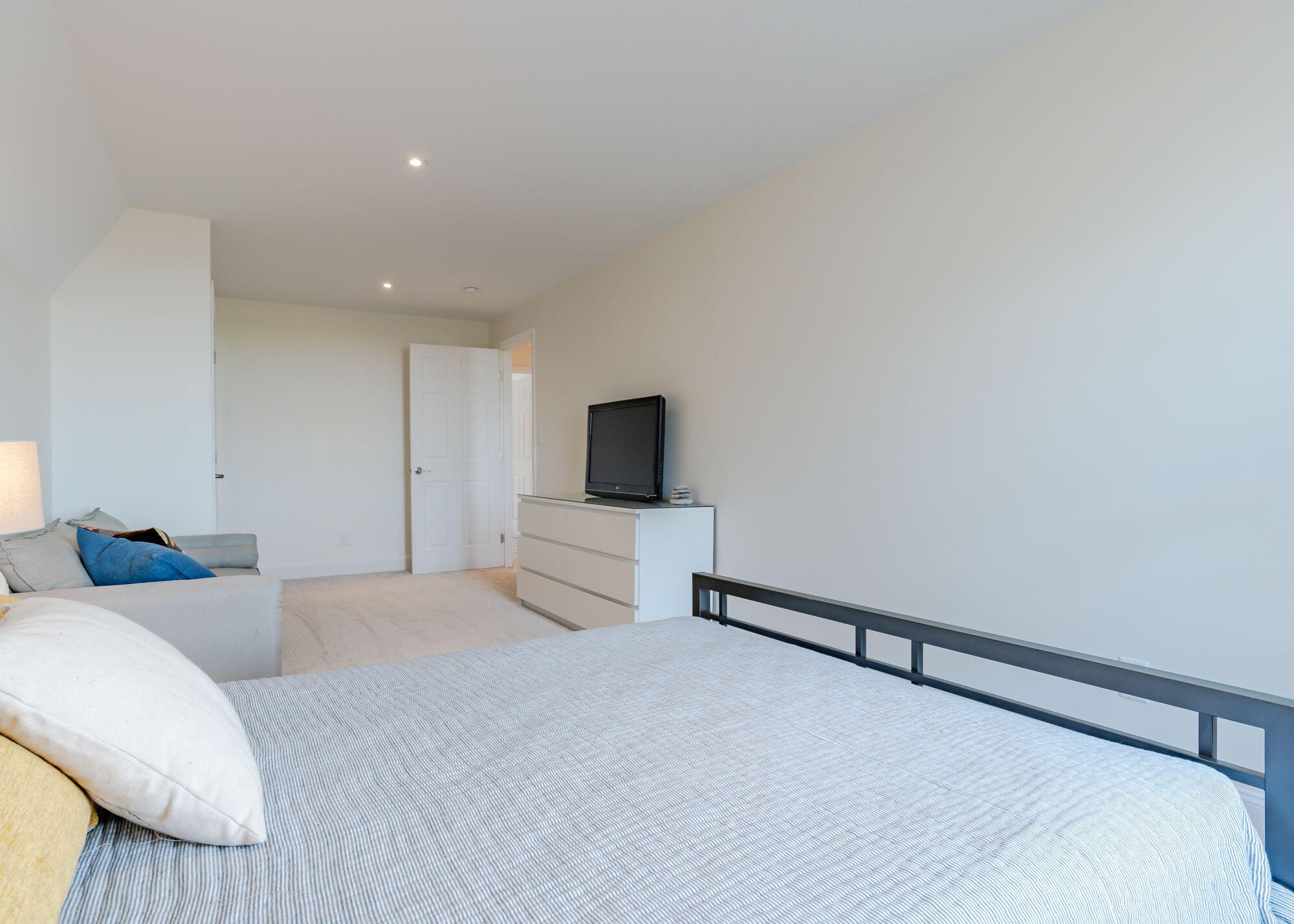 563 Ridge Road Bowdoinham ME 04008