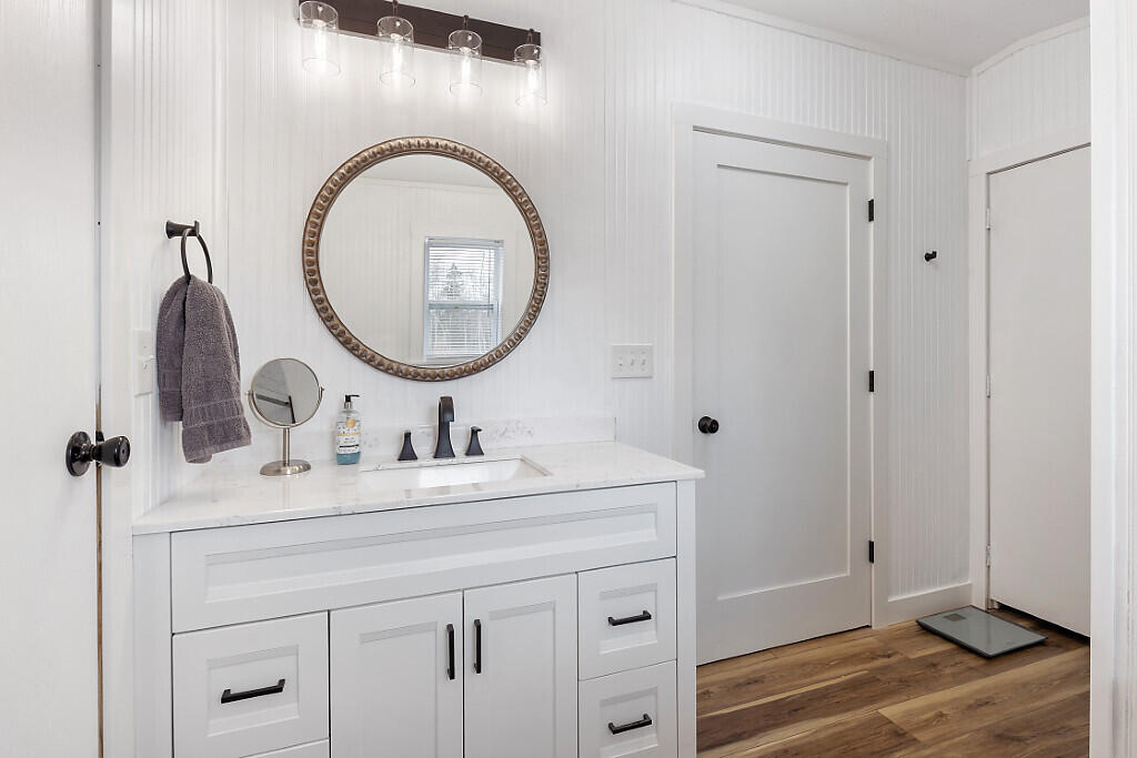 414 Bellsqueeze Road Benton ME 04901