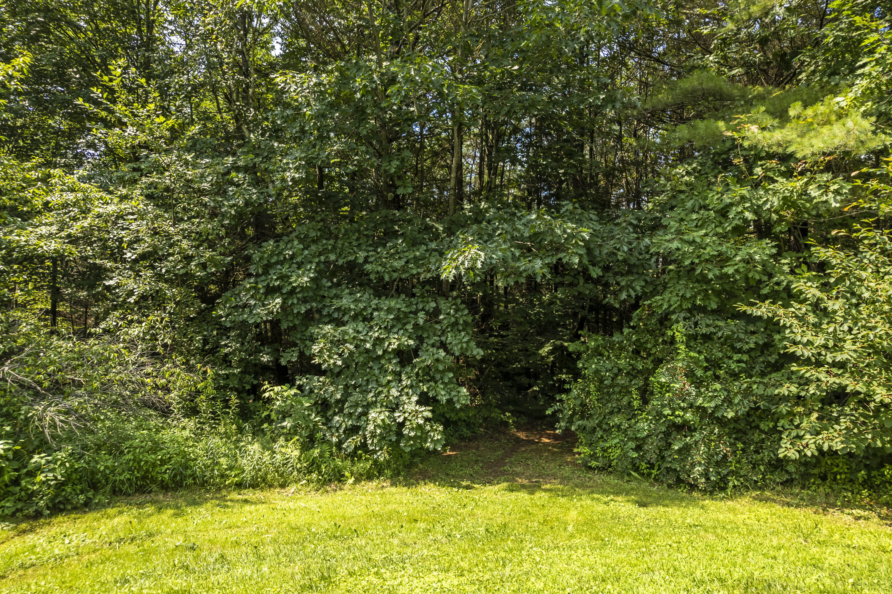 393 Sutherland Pond Road Sabattus ME 04280