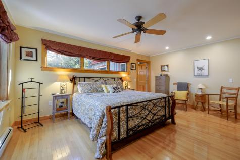 35 Brinton Road Sorrento ME 04677