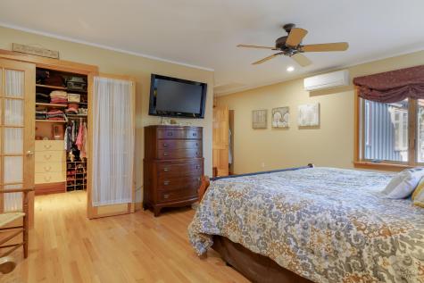 35 Brinton Road Sorrento ME 04677