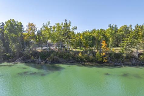 35 Brinton Road Sorrento ME 04677