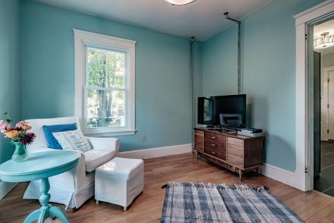 23 Hillis Street Portland ME 04103