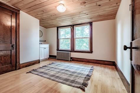 23 Hillis Street Portland ME 04103