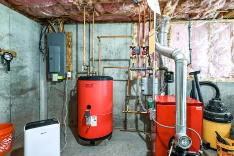 174 Mansion Road Hollis ME 04042