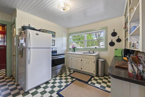 4 Hamlin Place York ME 03909