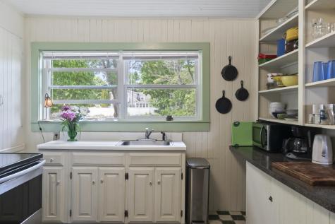 4 Hamlin Place York ME 03909