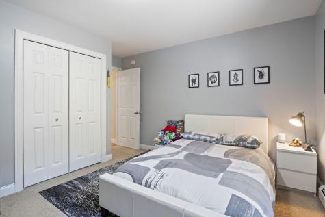 16 Old Orchard Road Gorham ME 04038