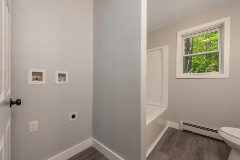 160 Maplewood Drive Naples ME 04055