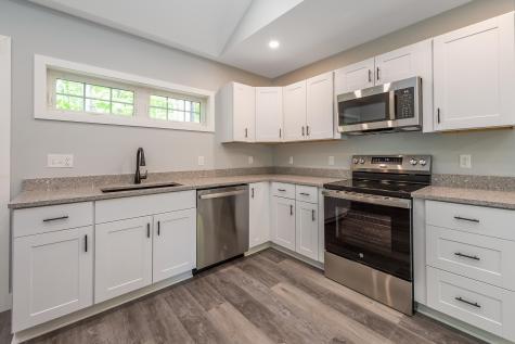 160 Maplewood Drive Naples ME 04055