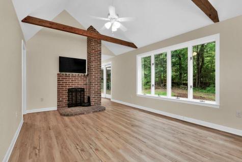 398 W Main Street Yarmouth ME 04096