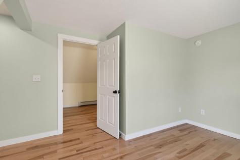 12 W 2nd Street North Berwick ME 03906