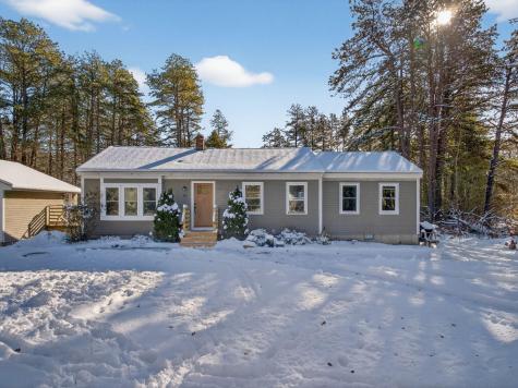 20 Sedgewood Drive Kennebunk ME 04043
