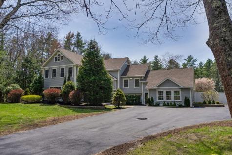 31 Old Blue Point Road Scarborough ME 04074