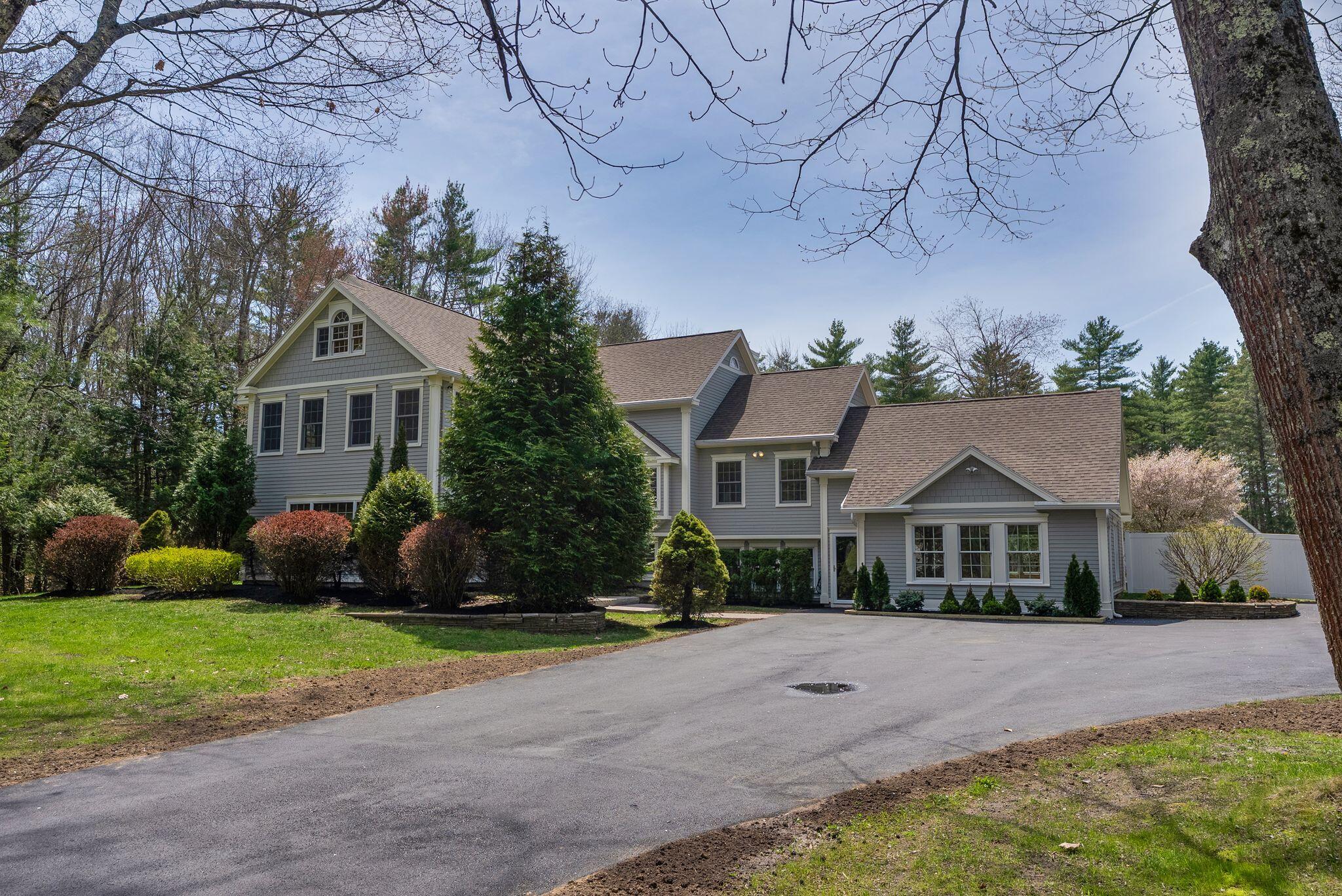 31 Old Blue Point Road Scarborough ME 04074