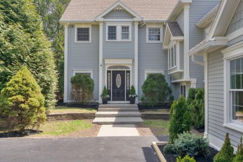 31 Old Blue Point Road Scarborough ME 04074