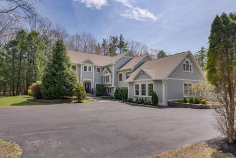 31 Old Blue Point Road Scarborough ME 04074