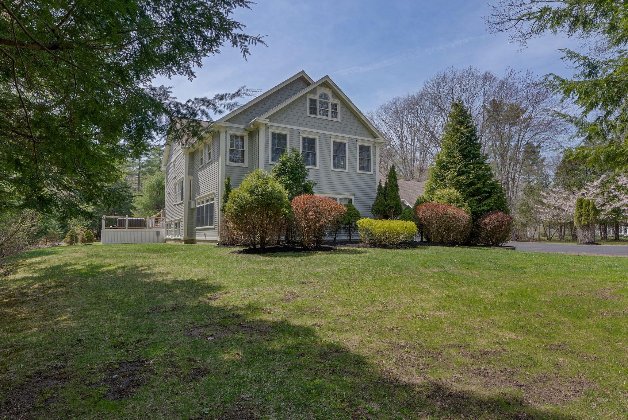 31 Old Blue Point Road Scarborough ME 04074