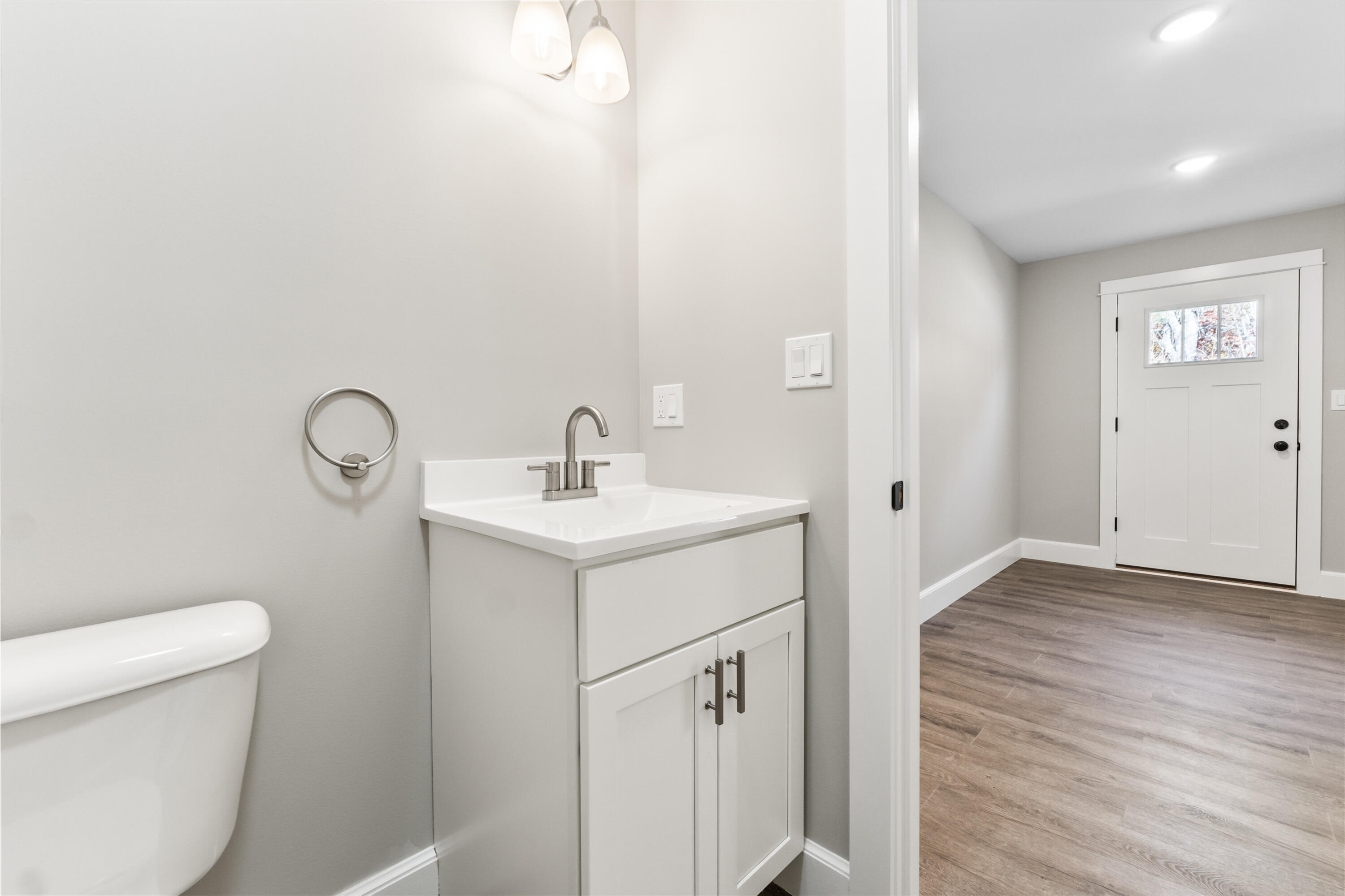 15 Cunningham Farms Road Nobleboro ME 04555