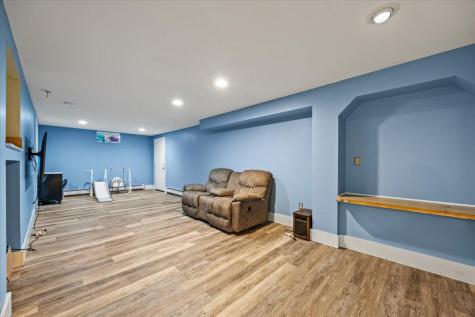 24 Caroline Crossing Hollis ME 04042