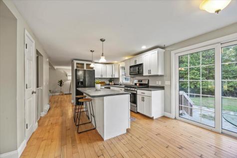 24 Caroline Crossing Hollis ME 04042