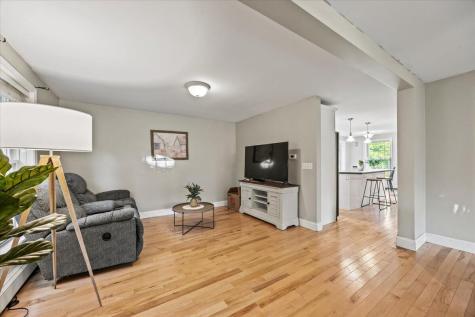 24 Caroline Crossing Hollis ME 04042