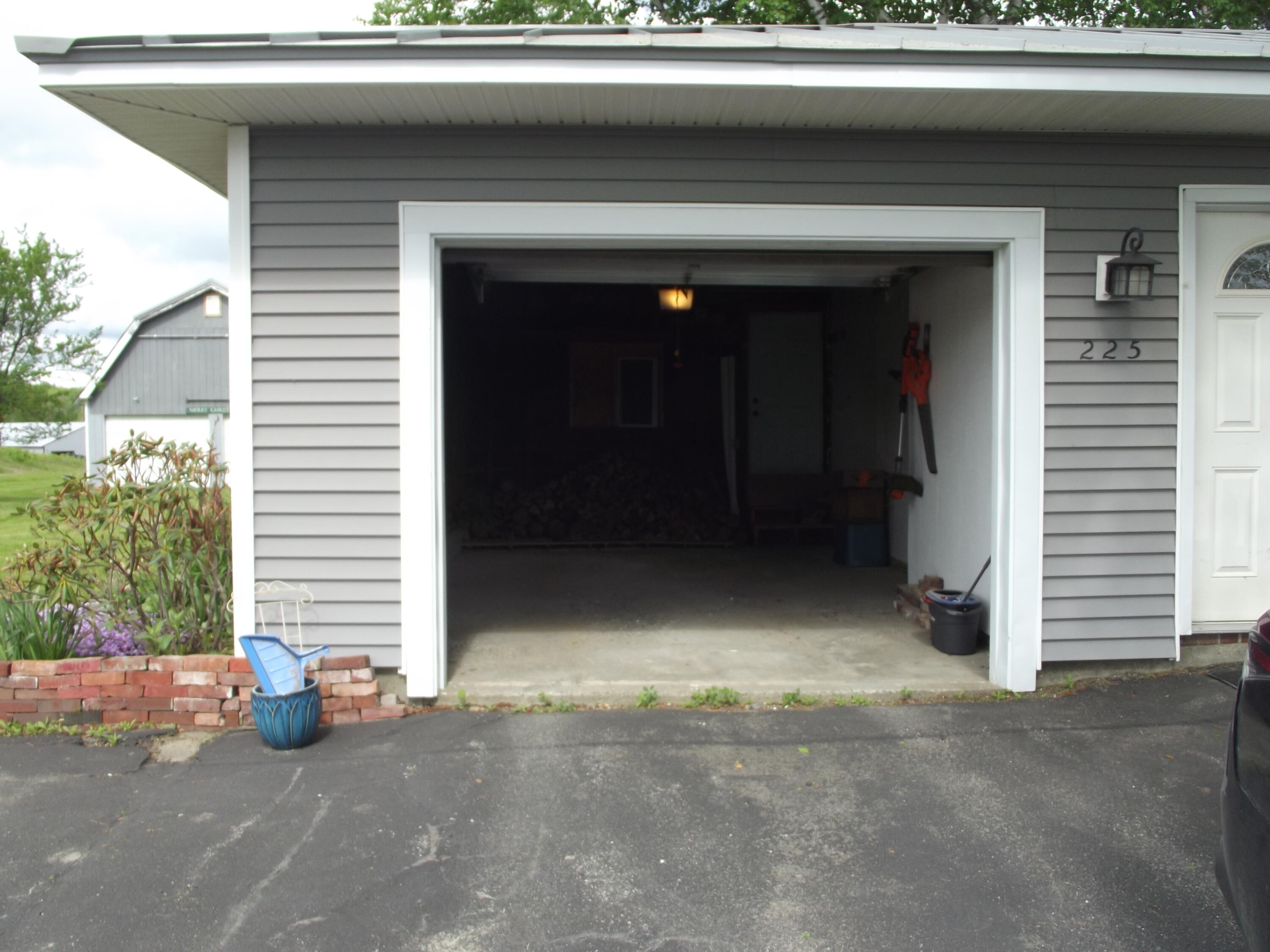 225 Skowhegan Fairfield ME 04937