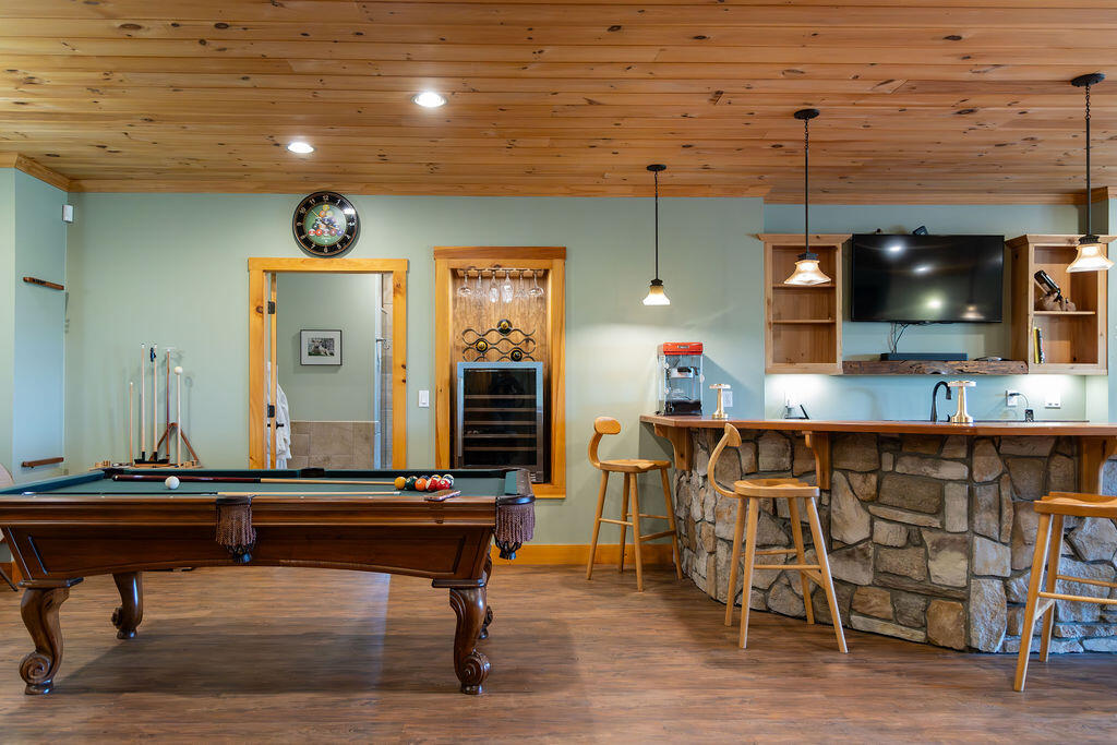 81 Hillside Lane Sweden ME 04040