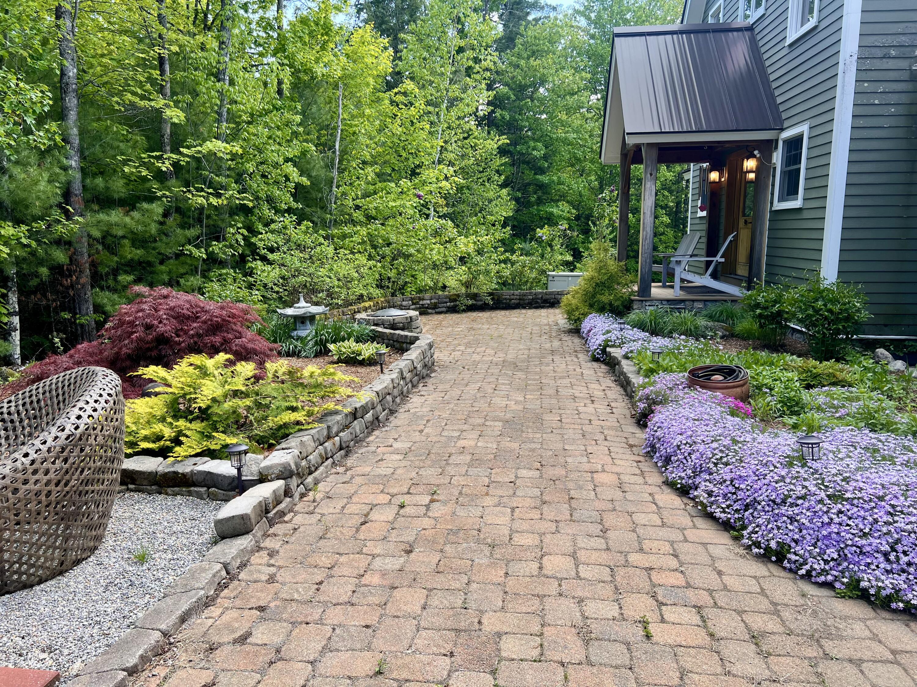 81 Hillside Lane Sweden ME 04040