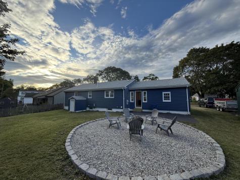 17 Sandy Terrace Portland ME 04102