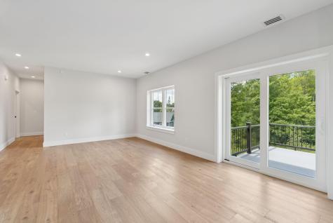 43 Rose Douglas Lane Brunswick ME 04011