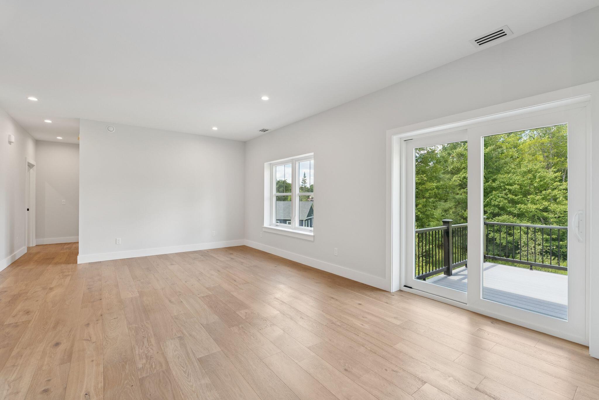 43 Rose Douglas Lane Brunswick ME 04011