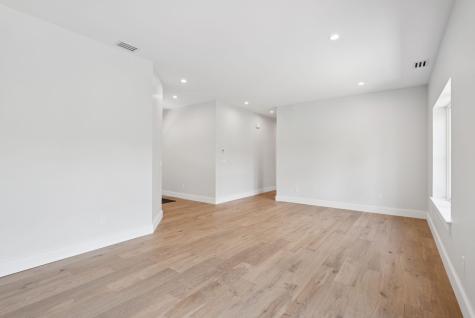 43 Rose Douglas Lane Brunswick ME 04011