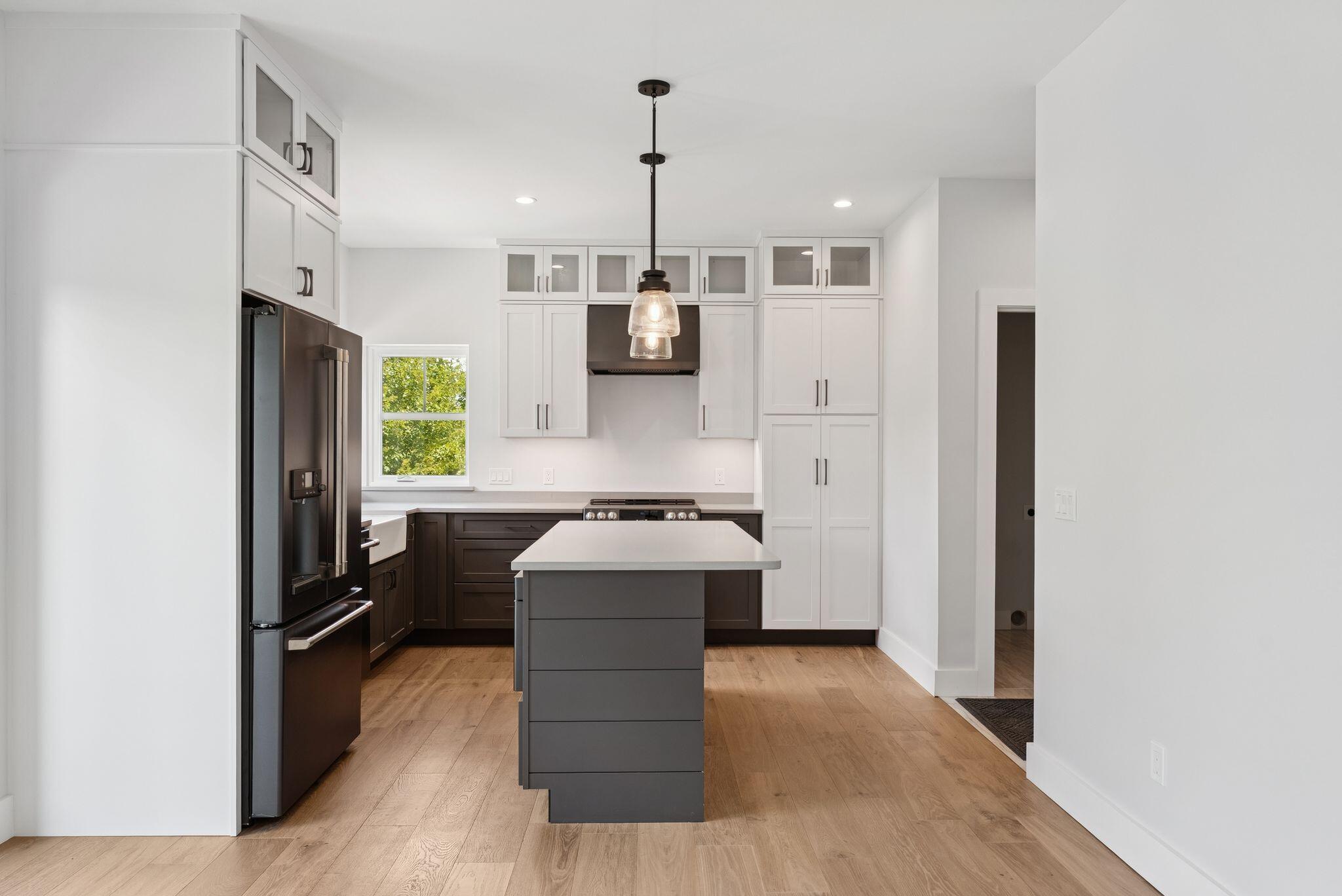 43 Rose Douglas Lane Brunswick ME 04011