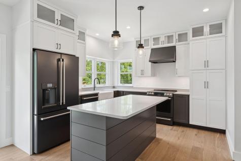 43 Rose Douglas Lane Brunswick ME 04011