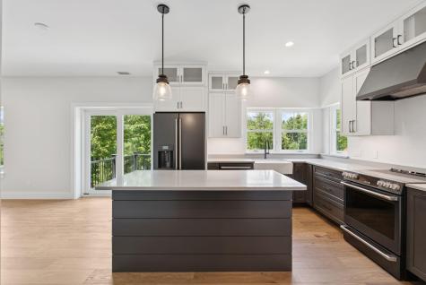 43 Rose Douglas Lane Brunswick ME 04011