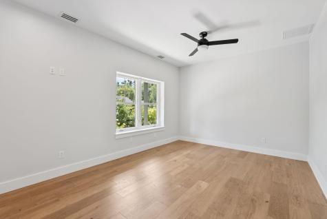 43 Rose Douglas Lane Brunswick ME 04011