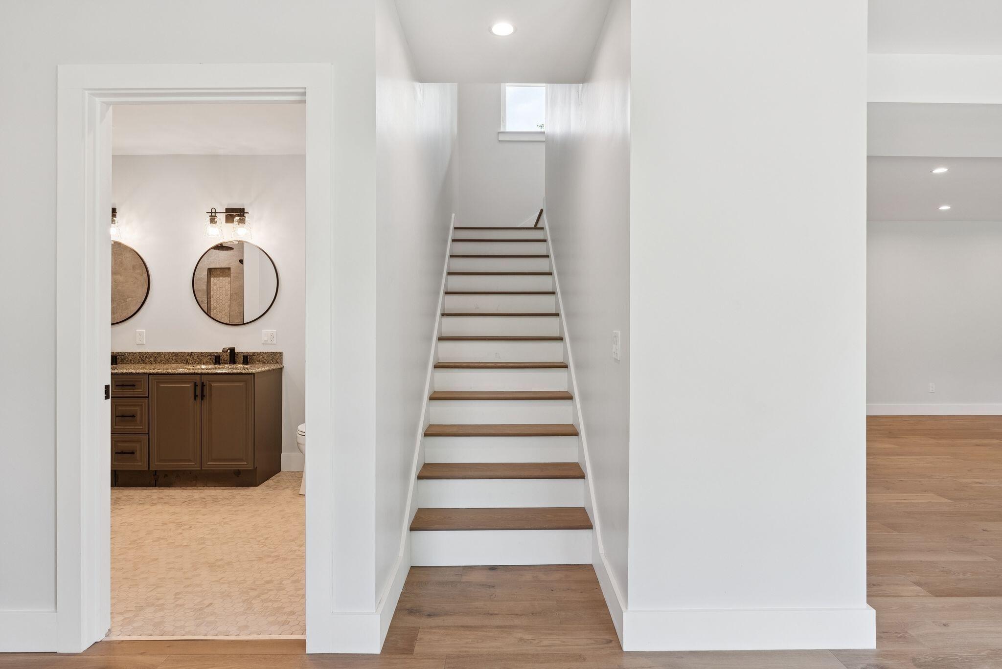 43 Rose Douglas Lane Brunswick ME 04011