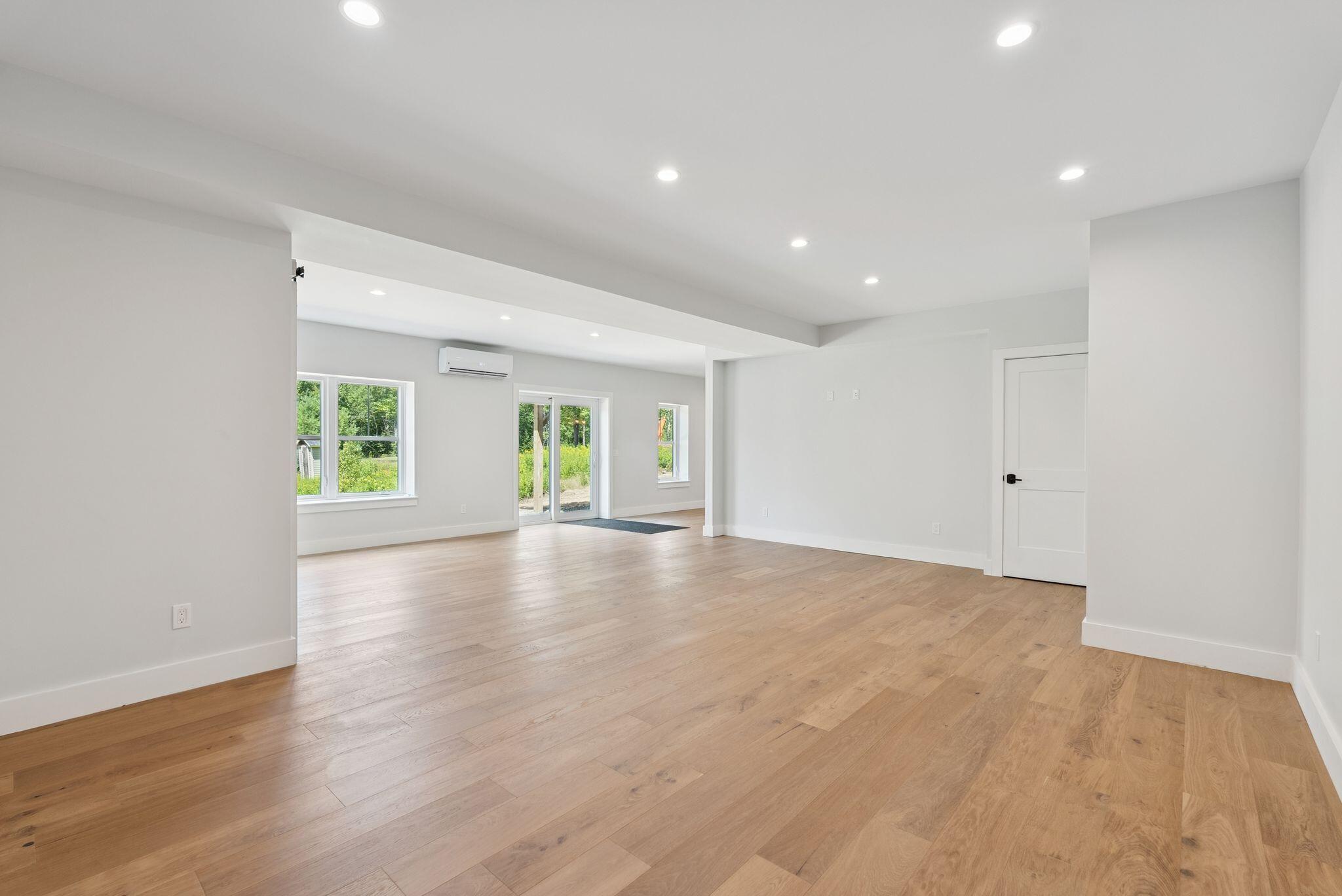 43 Rose Douglas Lane Brunswick ME 04011