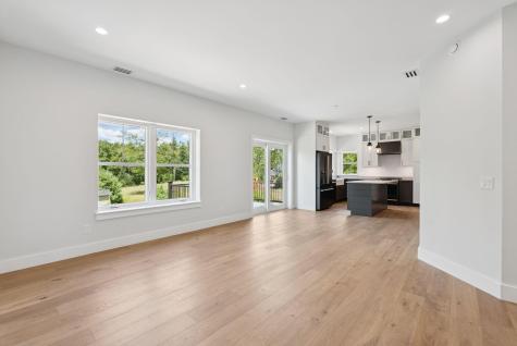 43 Rose Douglas Lane Brunswick ME 04011