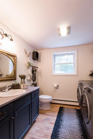 7 Quincy Adams Court Naples ME 04055