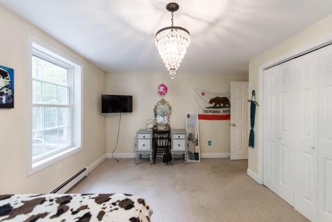 7 Quincy Adams Court Naples ME 04055