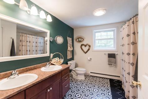 7 Quincy Adams Court Naples ME 04055