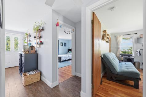 77 Lunt Road Falmouth ME 04105