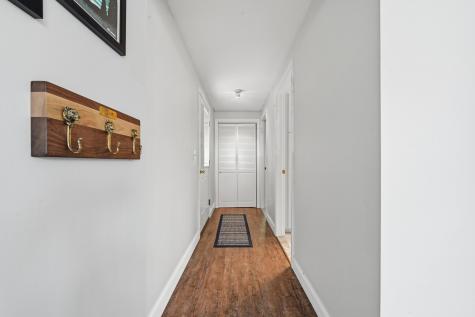 77 Lunt Road Falmouth ME 04105