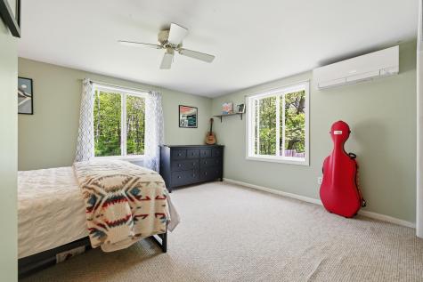 77 Lunt Road Falmouth ME 04105