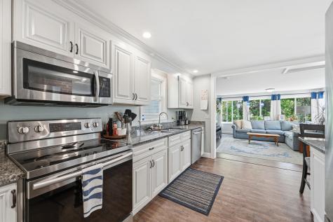 77 Lunt Road Falmouth ME 04105